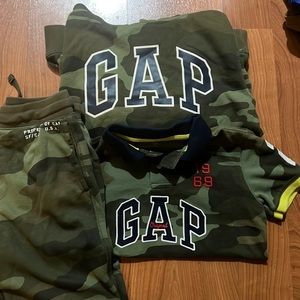Gap army fatigue set